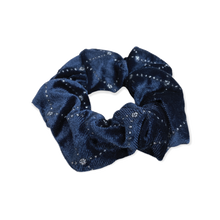Load image into Gallery viewer, Solitaire Velvet Scrunchie