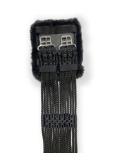 Load image into Gallery viewer, Stubben Cord String Girth w Sheepskin
